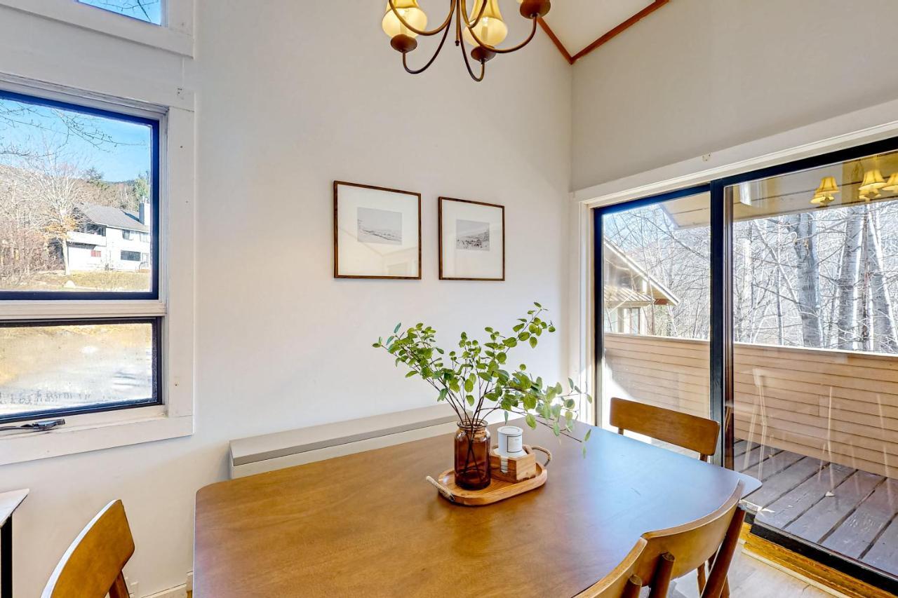 Moon River Apartment *